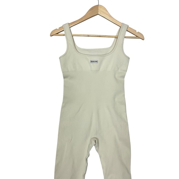MOOSLOVER sz XS/Small? Full Body Suit Sleeveless Ribbed Square Neckline Cream - Picture 7 of 11